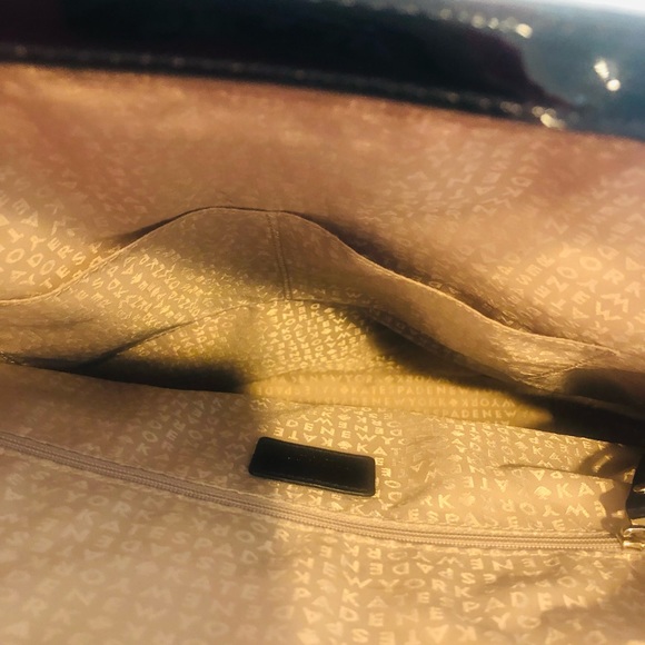 KATE SPADE BLACK PATENT SHOULDER BAG-LIKE NEW! - Picture 4 of 4